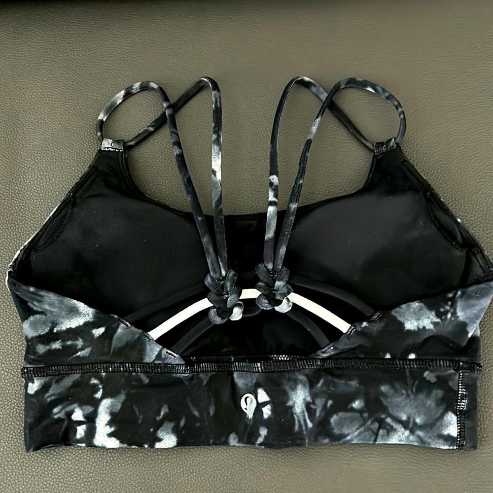 Lululemon bra size 4 like new. Black/white/gray tie dye.